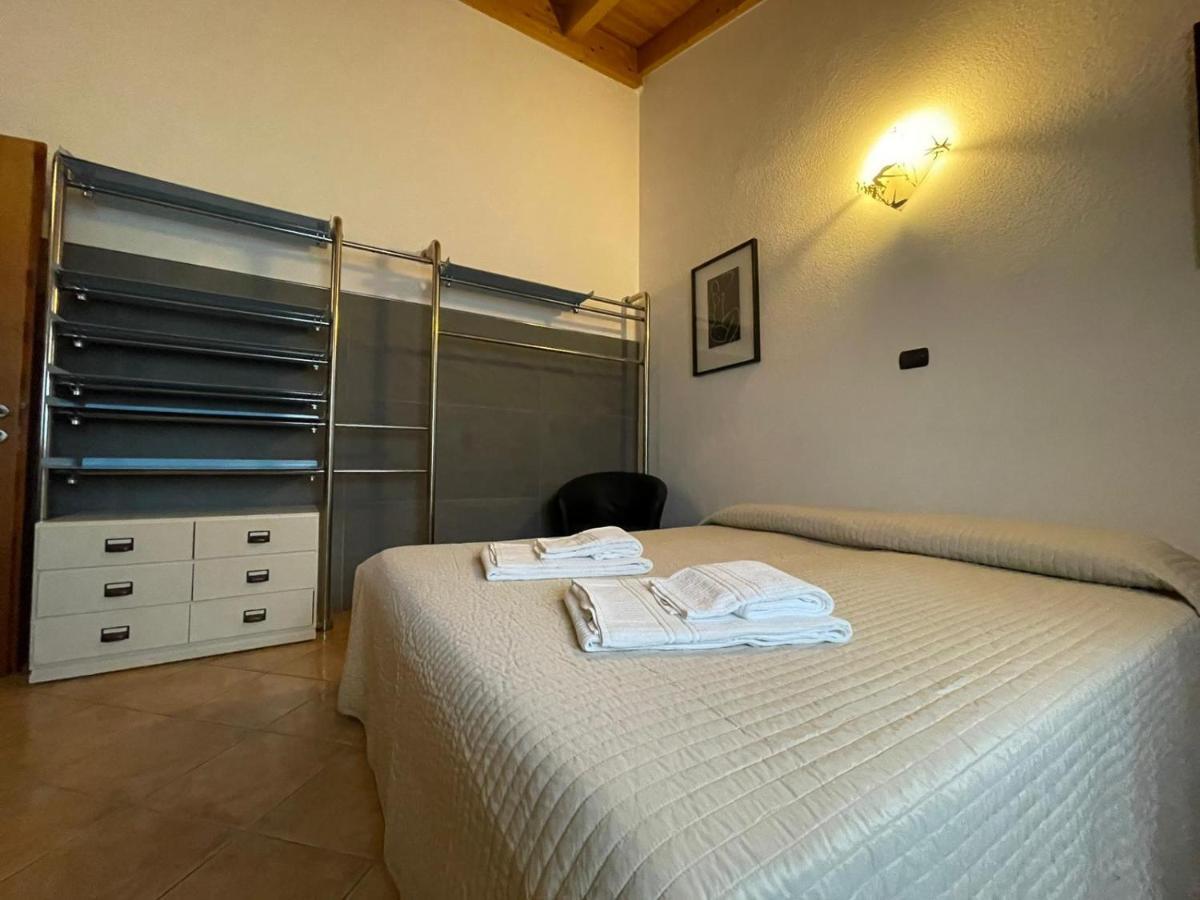 Garda Lake - Appartamenti Castelnuovo del Garda Exterior photo